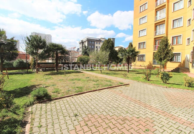 Kartal'da Site İçinde Deniz ve Adalar Manzaralı Daire 8