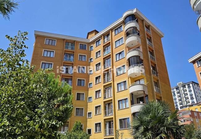 Kartal'da Site İçinde Deniz ve Adalar Manzaralı Daire 1