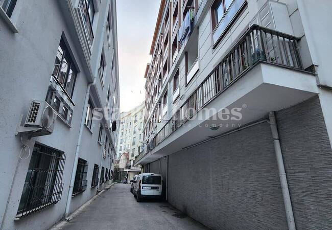 Apartment with Uninterrupted Golden Horn View in Istanbul Beyoglu 2