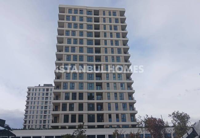 آپارتمان نزدیک به تراموا و یک مرکز خرید در باهچلی اولر، استانبول 1