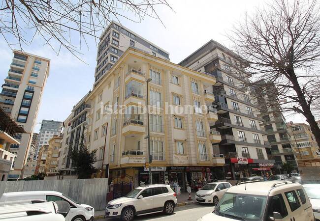 Spacious Duplex Property Close to Lake in Istanbul Kucukcekmece