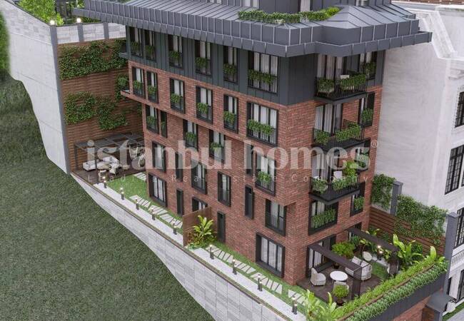 Apartments with Private Garden Options in Uskudar Istanbul