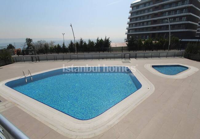 Luxe Villa with Garden in Marina 24 Complex in Buyukcekmece 7