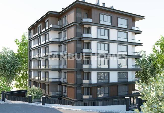 Spacious Real Estate Close to the Metrobus in Besiktas 4