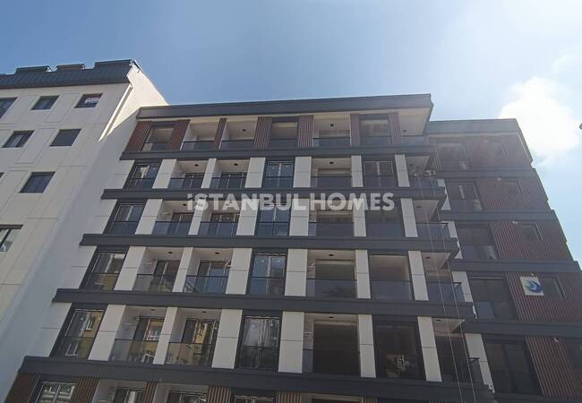 Spacious Real Estate Close to the Metrobus in Besiktas 2