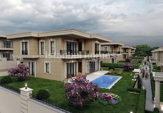 Villas with Pool and Garden in Istanbul Buyukcekmece