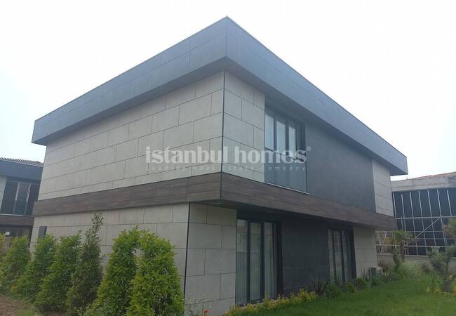 Villas with Private Pool in a Project in Istanbul Silivri 13