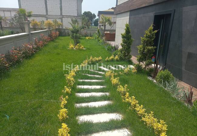 Villas with Private Pool in a Project in Istanbul Silivri 2