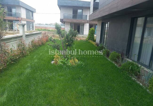 Villas with Private Pool in a Project in Istanbul Silivri 6