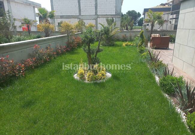 Villas with Private Pool in a Project in Istanbul Silivri 7