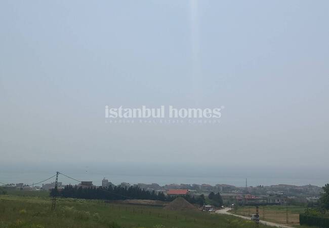Büyükçekmece'de Havuzlu ve Asansörlü Tripleks Villalar 2