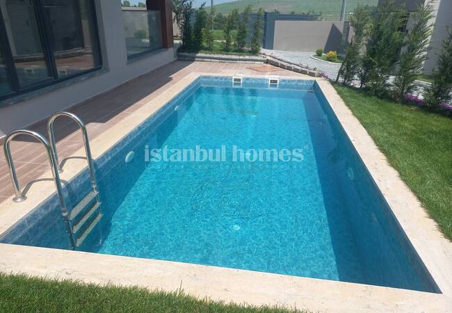 Detached Villas with Private Pools in Istanbul Buyukcekmece 7