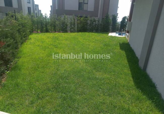 Detached Villas with Private Pools in Istanbul Buyukcekmece 8