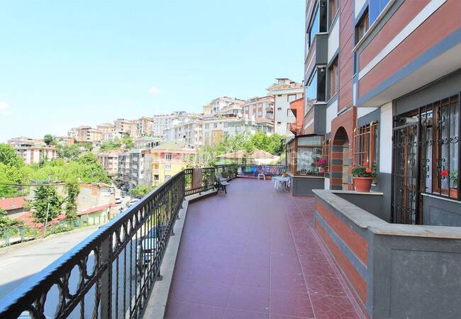 Appartement Avec Parking Couvert À Istanbul Eyupsultan 1