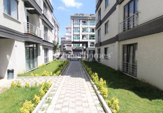 1-bedroom Furnished Flat 1.7 Km to Marina Istanbul Beylikduzu 8