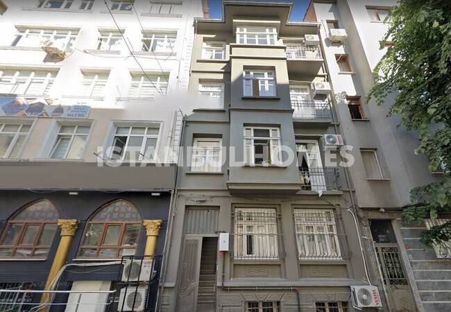 Voll Renoviertes, Möbliertes 5-stöckiges Gebäude In Istanbul Fatih 1