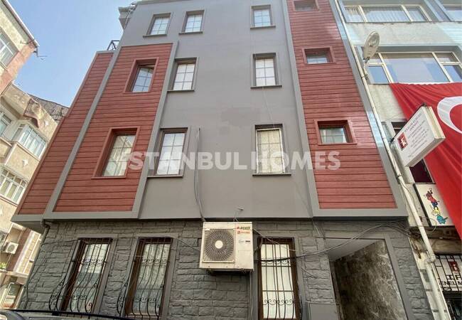 کل ساختمان با آسانسور و 6 آپارتمان در فاتح 4