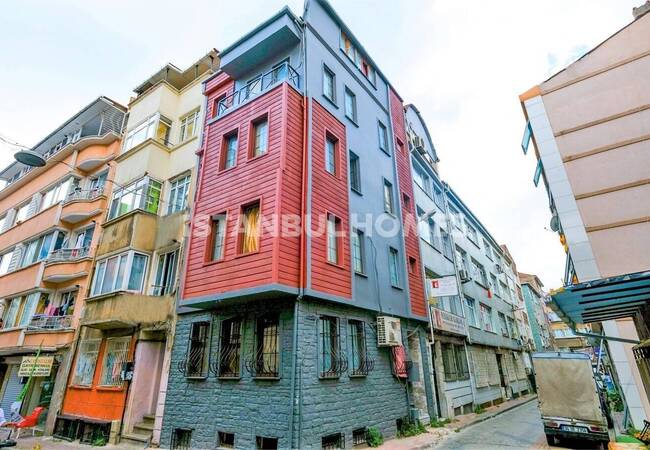 Жилое Здание с Лифтом и 6 Квартирами в Фатихе, Стамбул 1