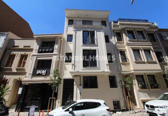 Fully Furnished Commercial Building in Istanbul Fatih