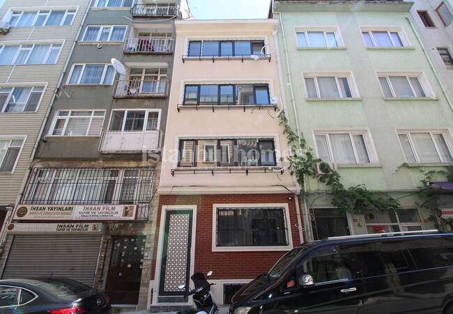 İstanbul Fatih'te Satılık 5 Katlı Eşyalı Bina