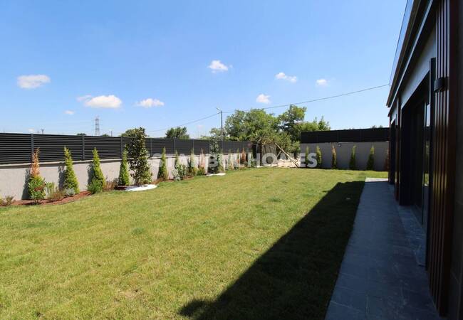 Freistehende Villa Mit Privatparkplatz In Arnavutköy 5