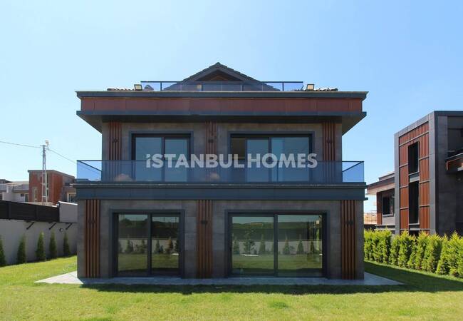 Freistehende Villa Mit Privatparkplatz In Arnavutköy 1