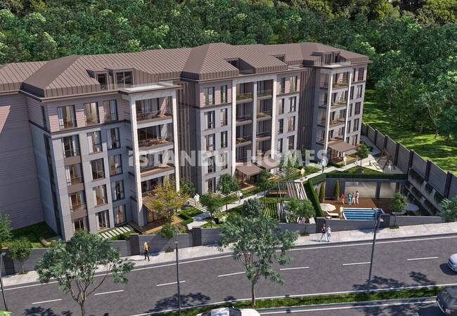 شقق في مجمع يقدم حياة على جانب الغابة في إسطنبول إيوبسلتان 1