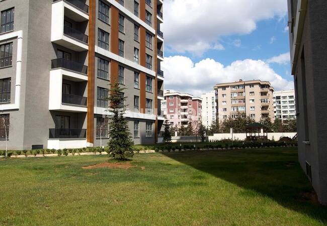 伊斯坦布尔桑贾克特佩带公共游泳池的房地产 6