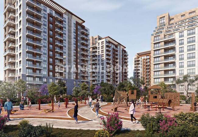İstanbul Büyükçekmece'de Ana Yola Yakın Göl Manzaralı Daireler 5