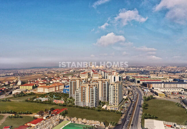 İstanbul Büyükçekmece'de Ana Yola Yakın Göl Manzaralı Daireler 6