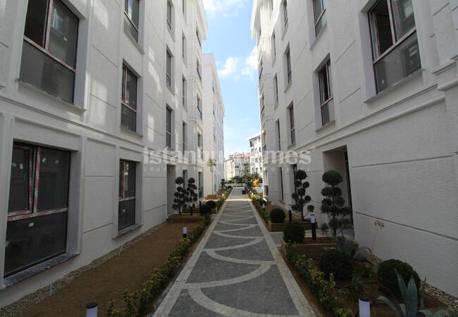 Квартиры в комплексе в 150 м от пляжа Бююкчекмедже в Стамбуле 3