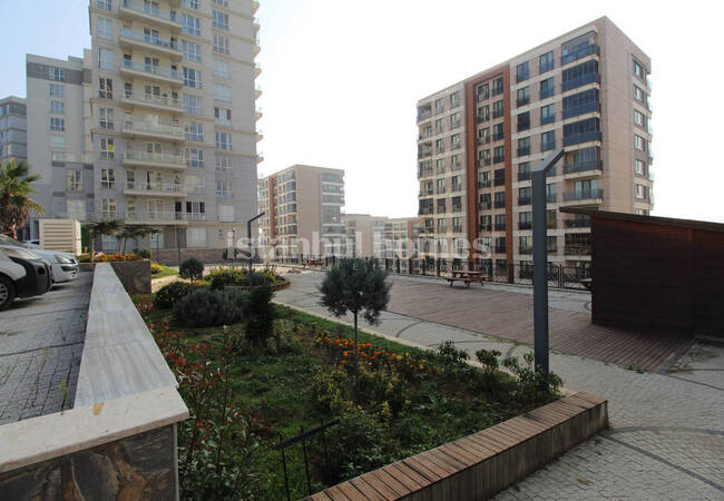 Ready to Move Flat with 2 Bedrooms in Istanbul Basaksehir 3