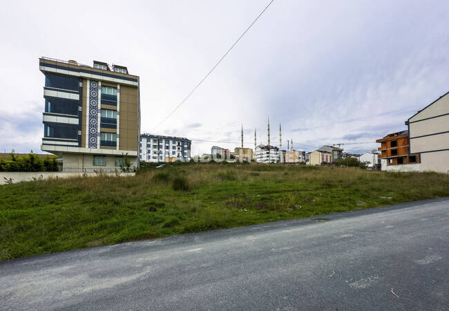 Residential Land with Construction Permit in Istanbul Arnavutkoy 4