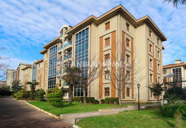 Duplex Flat with 3 Bedrooms in Istanbul Bahcelievler 2