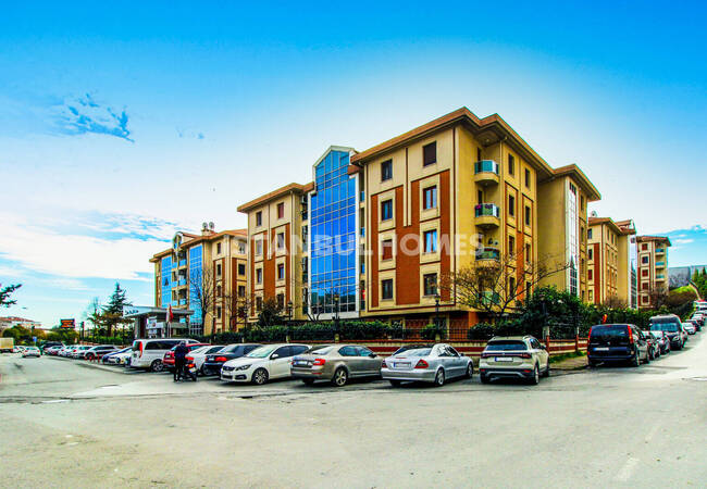 Duplex Flat with 3 Bedrooms in Istanbul Bahcelievler 3