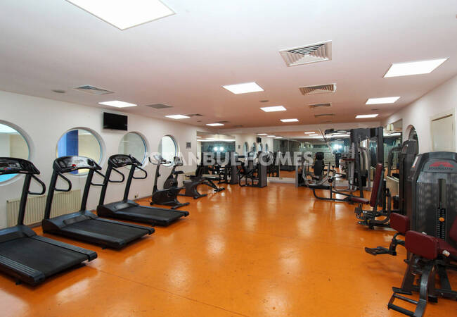 Duplex Flat with 3 Bedrooms in Istanbul Bahcelievler 9