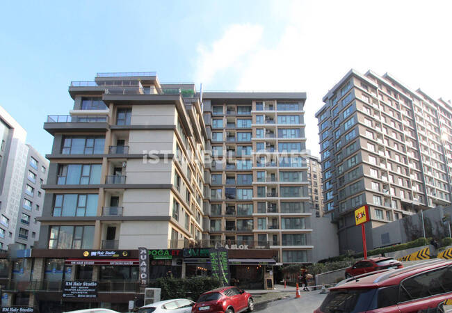 Spacious Commercial Units in Istanbul Eyupsultan 1