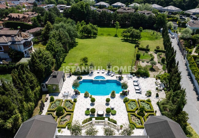 Mansion with Large Usage Spaces in Eyupsultan Istanbul 2