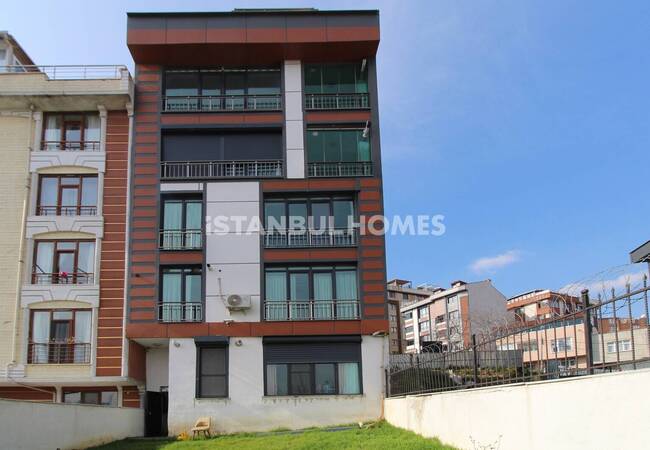 Appartement Duplex Avec Intérieurs Spacieux À Eyupsultan Istanbul