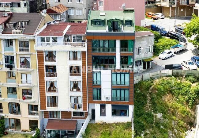 Duplex Flat with Spacious Interiors in Eyupsultan Istanbul