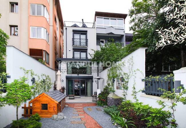 6-zimmer-haus Mit Privatem Garten In Besiktas Istanbul 2