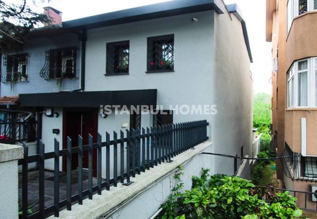 6-zimmer-haus Mit Privatem Garten In Besiktas Istanbul 10