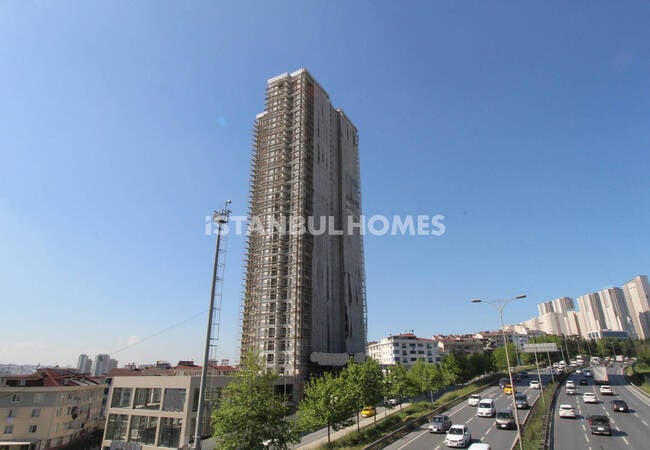 Apartments in a Complex in an Advantageous Location in Esenyurt 1