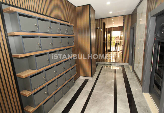 Apartments in a Complex on Link Road in Esenyurt 4