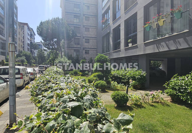 آپارتمان دوبلکس در موقعیت عمودی در Kadikoy استانبول 4