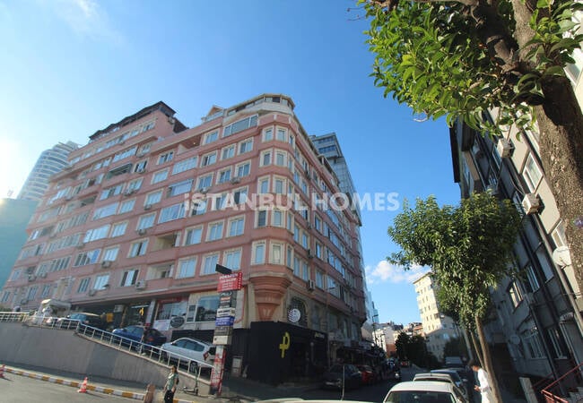 Furnished Apartment Near Shopping Mall in Sisli Istanbul 1