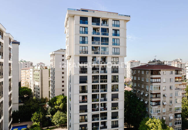 Renovated Key-ready Flat Near the Metro in Istanbul Kadikoy 3