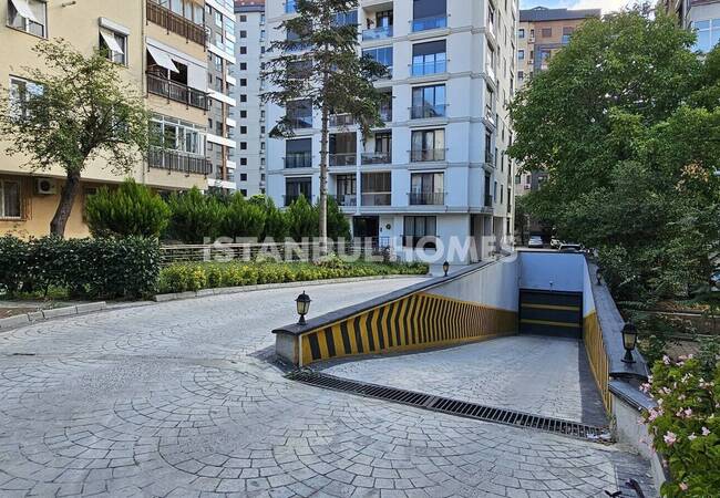 Renovated Key-ready Flat Near the Metro in Istanbul Kadikoy 5