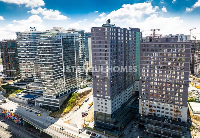 Flat in a Complex with Rich Amenities in Kadikoy Istanbul 3