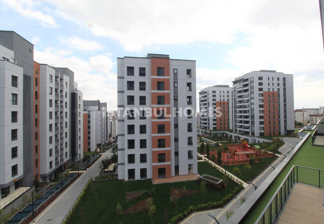 Spacious Flats 100 M From Metro in Bagcilar 3